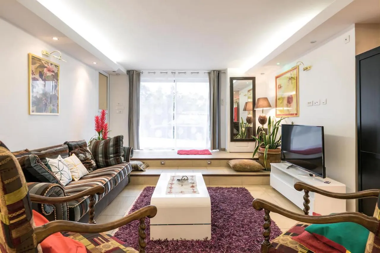 Apartment Appartement Independant En Maison A 15 Min De Lyon Saint-Symphorien-d'Ozon France