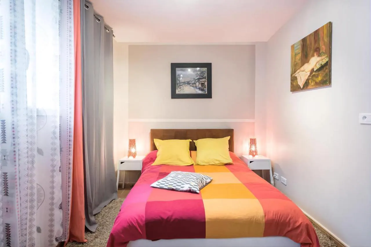 Apartment Appartement Independant En Maison A 15 Min De Lyon Saint-Symphorien-d'Ozon