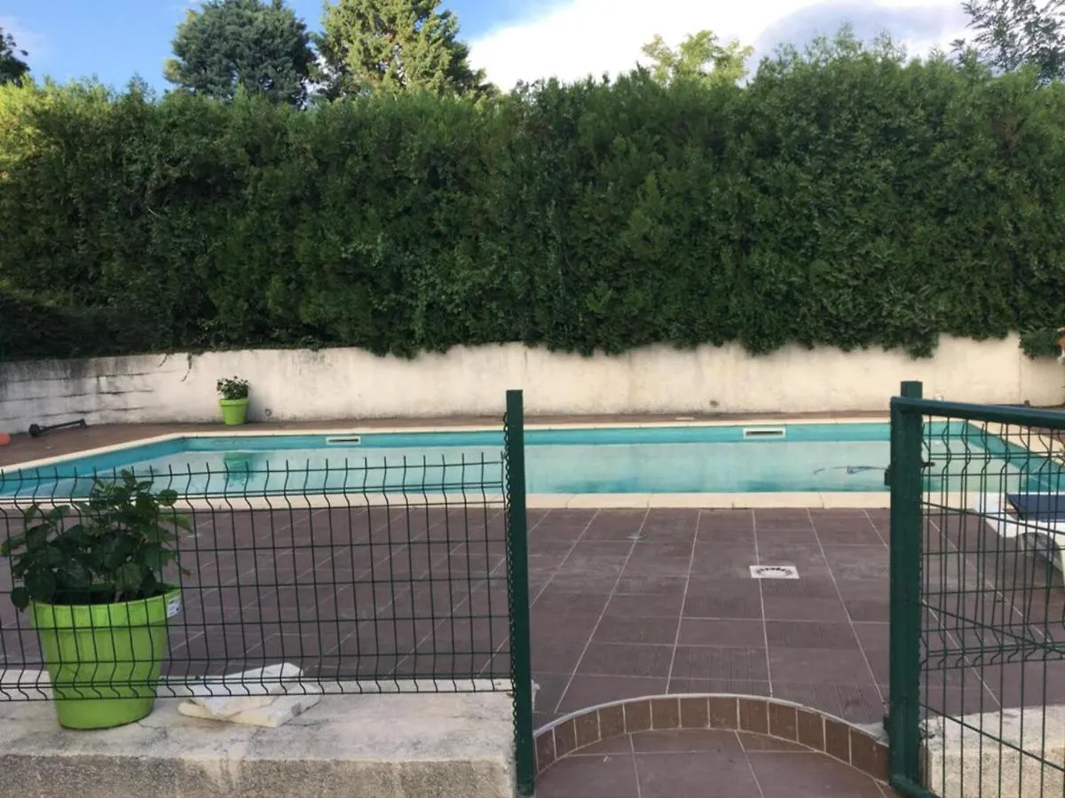 Appartement Independant En Maison A 15 Min De Lyon Saint-Symphorien-dʼOzon